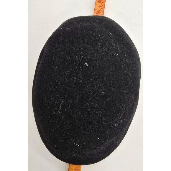 Vintage Broner Black Wool Beret Hat With Fuzzy Texture & Cozy Fit made in USA - Picture 2 of 10